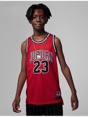 Nike Boys Large (12-13 Yo) Michael Jordan 23 Red Basketball Jersey 95A773-R78